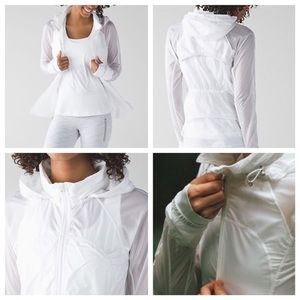 Lululemon size 2 Goal Crusher Jacket in White